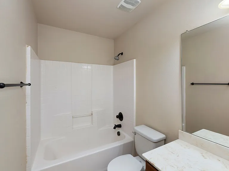 382 Armstrong Ln — Photo 22