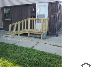 102 Winchester St, Monroe, MI 48161