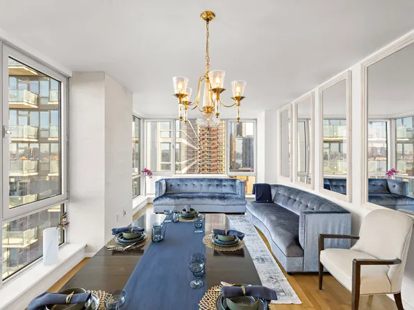 635 West 42nd Street 18G image 2 of 17