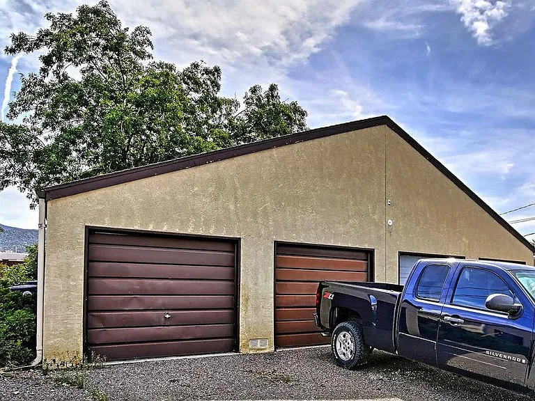 907 Nakomis Dr NE — Photo 17