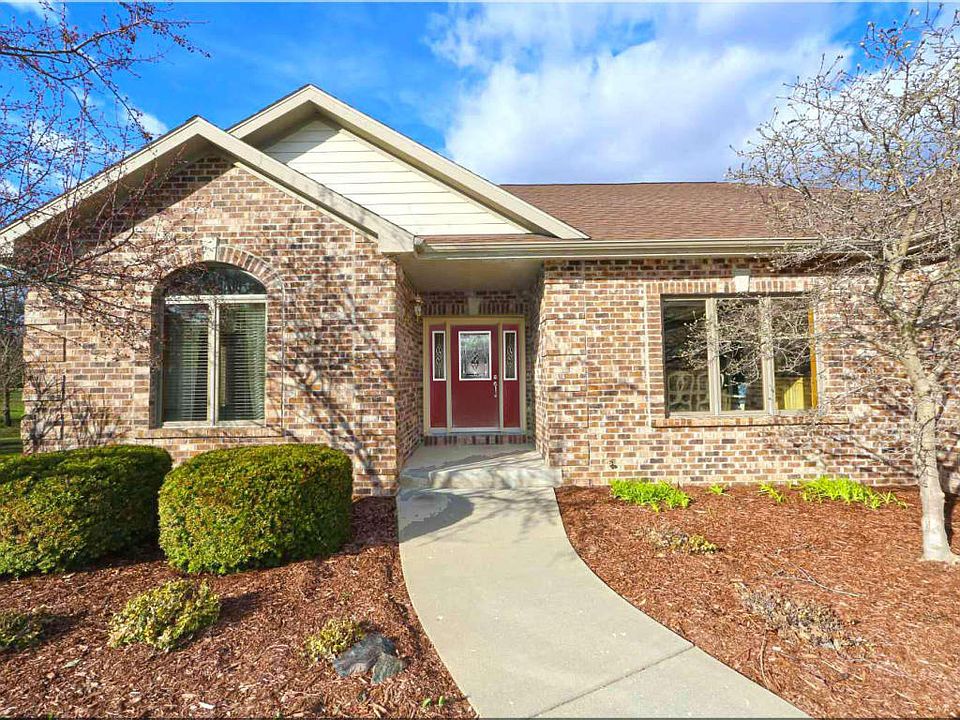 2nd image of 190 Chelsea Cir