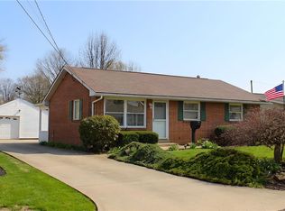424 E New Castle St, Zelienople, PA