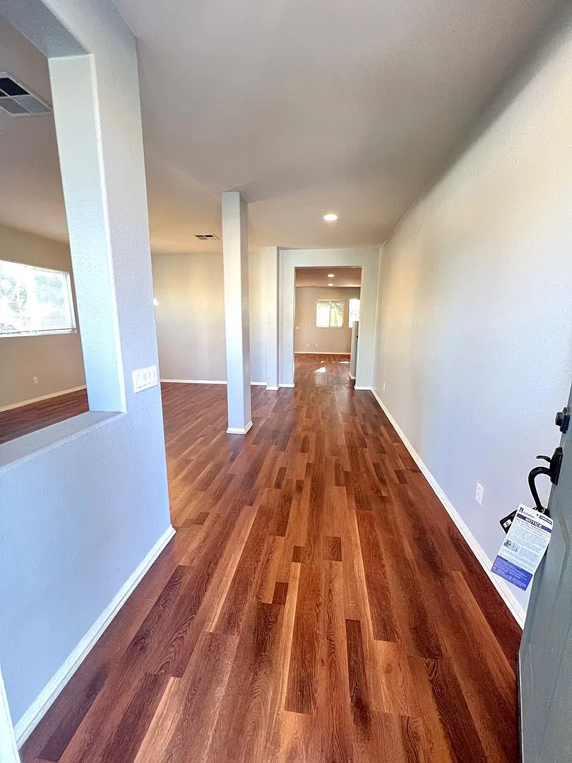 4 bed 3 bath located in Eastvale, CA! — Photo 3