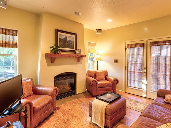 5th image of 125 Bellerive Dr