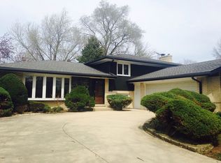 18W260 Claremont Dr, Darien, IL 60561