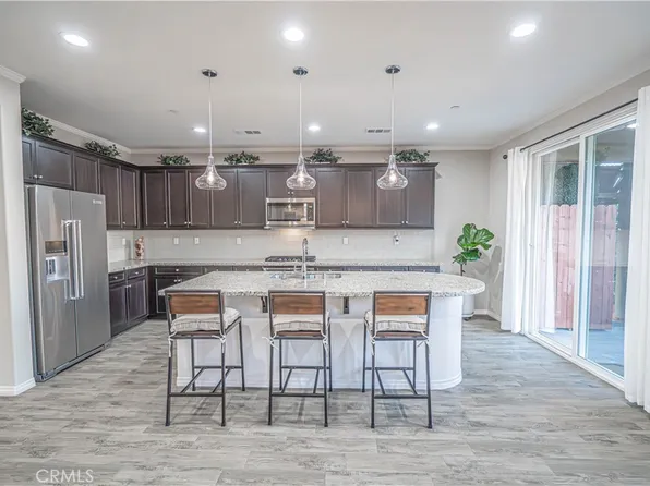 27307 Ardella Pl, Santa Clarita, CA 91350