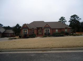 503 Autumnwood Dr, Russellville, AR 72802