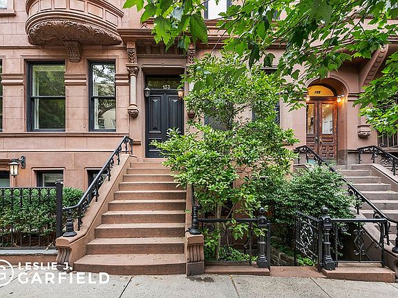 2nd image of 133 E 92nd St