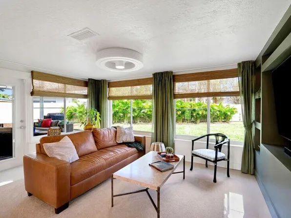 675 Villa Grande Ave S, Saint Petersburg, FL 33707