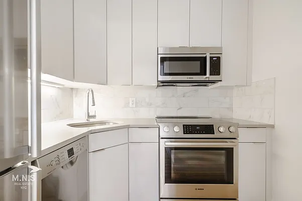 Rented by MNS | media 1