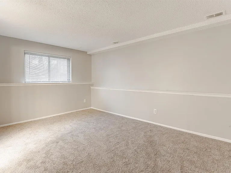 8385 Pontiac Lake Rd #14 — Photo 17