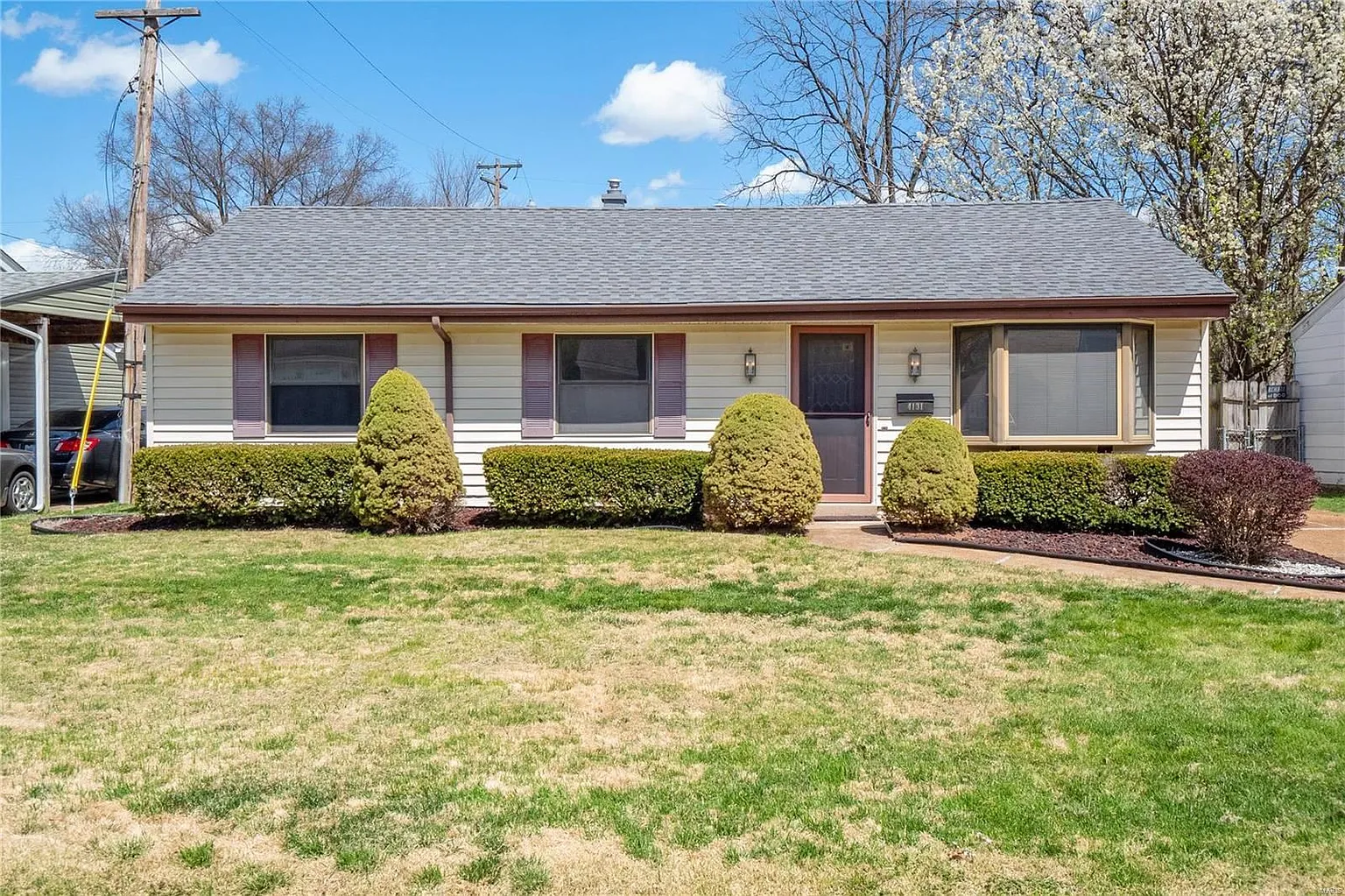 4131 Davis St photo 1