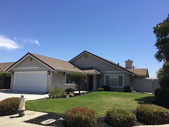 3rd image of 2191 Calistoga Dr