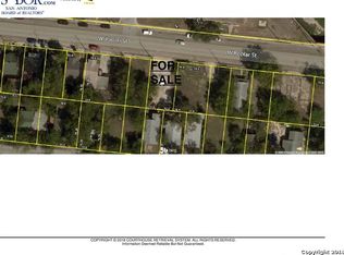 2208 W Poplar St, San Antonio, TX 78207