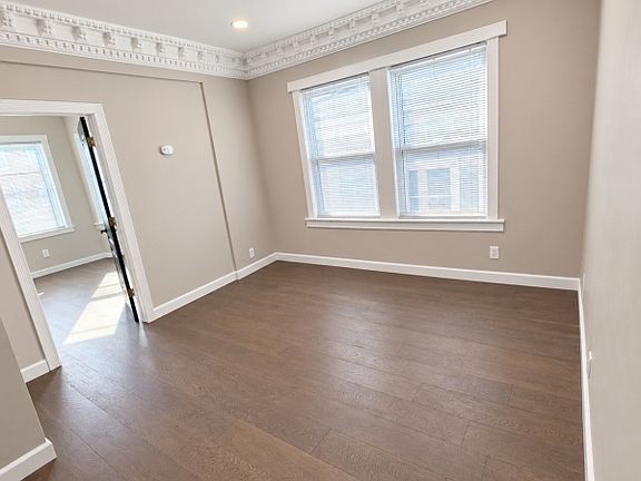 2nd image of 99 W 50 street