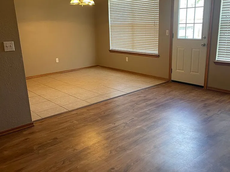 3417 Shadow St — Photo 7