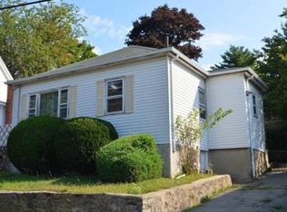 95 Burpee Rd, Swampscott, MA 01907