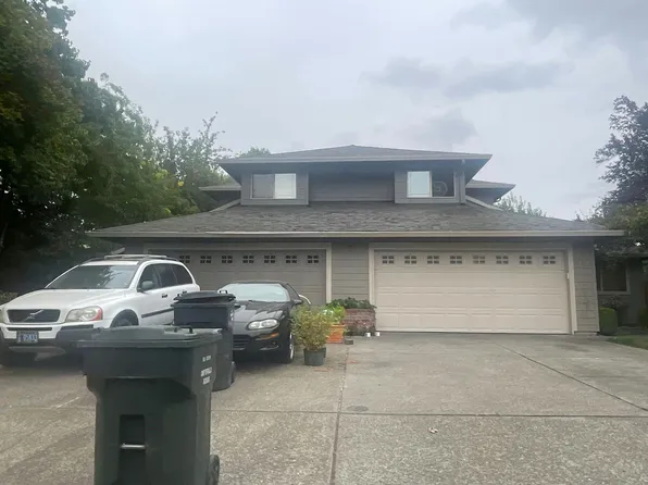 516 S Maple St, Canby, OR 97013
