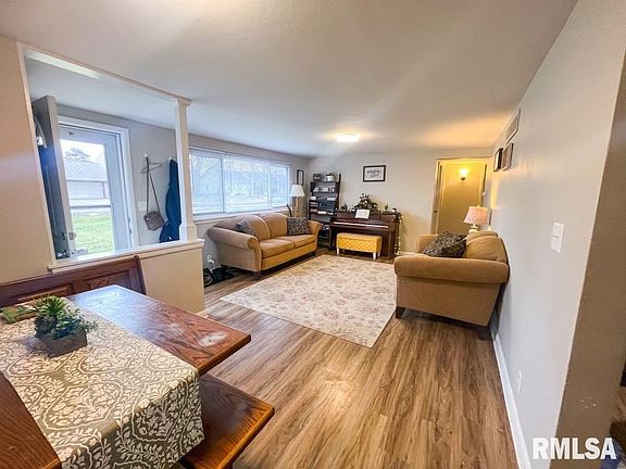 3rd image of 211 Jo Ave