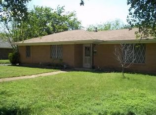 302 S Davis St, West, TX 76691
