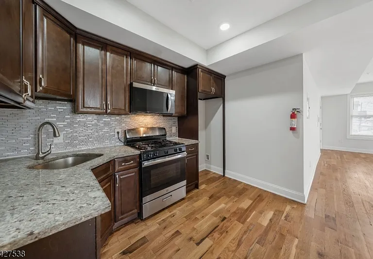 55 Lentz Ave — Photo 6
