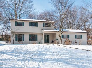 1401 Pinecrest Ave SE, East Grand Rapids, MI