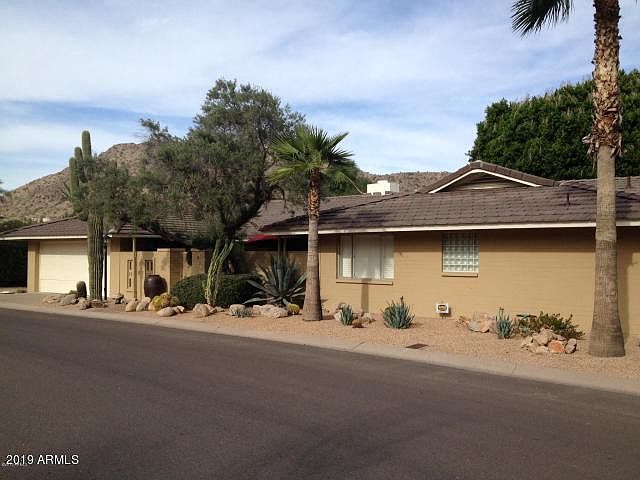1st image of 5635 E Lincoln Dr #2