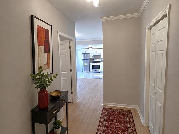 5th image of 207 LEMBECK AVE