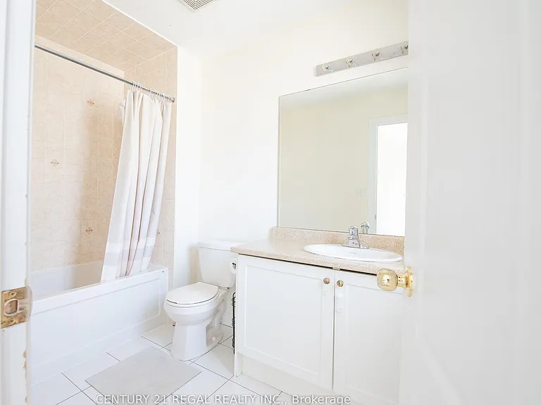 43 Tollgate St #UPPER — Photo 26