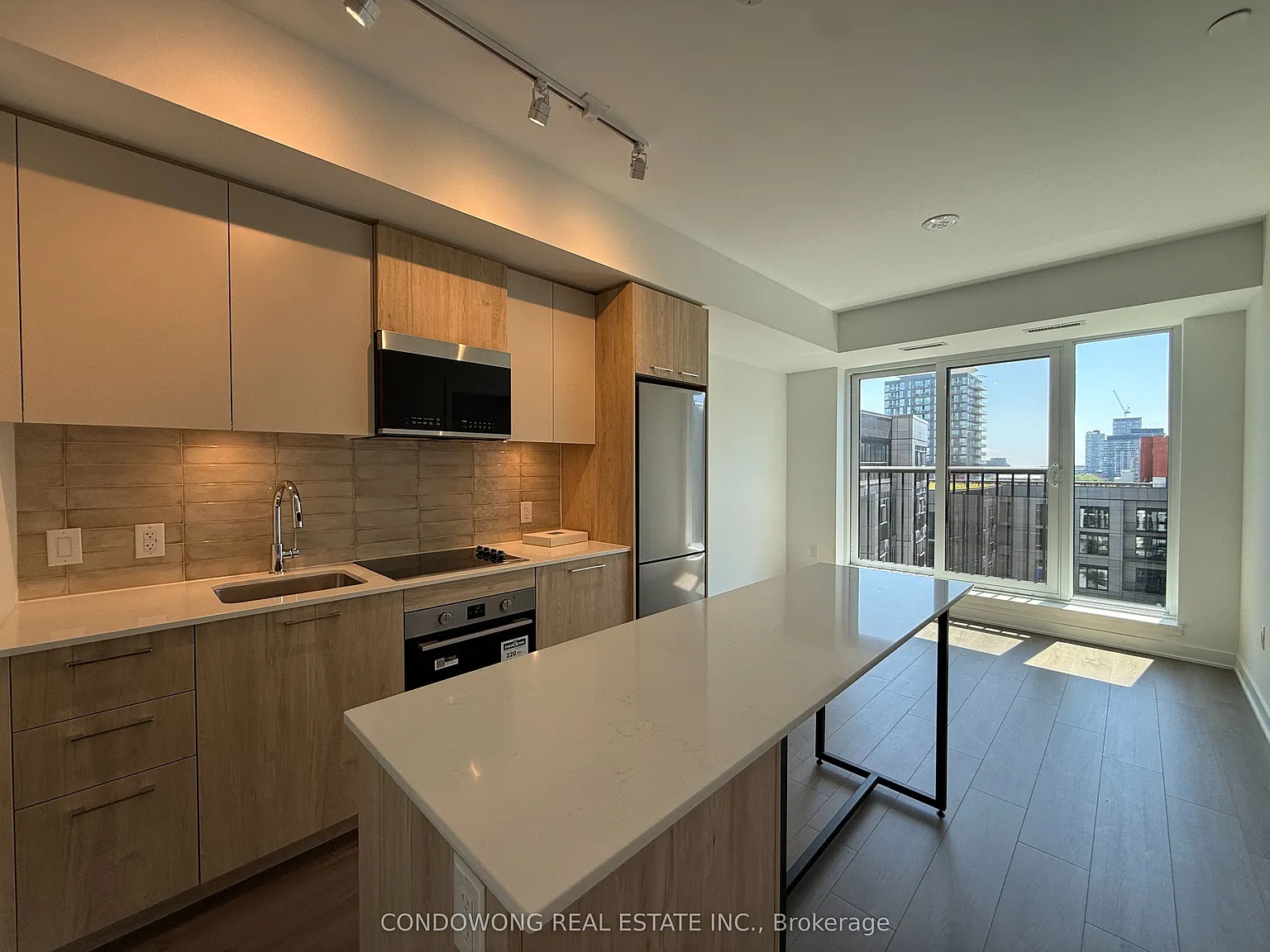 2 bed, $2,780 — Photo 1