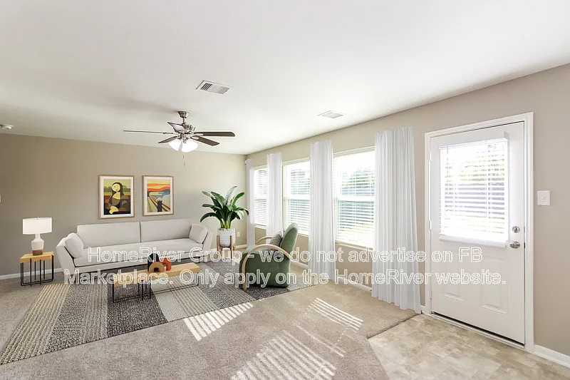 3 bed, 2.0 bath, 2133 sqft, $2,295 — Photo 4