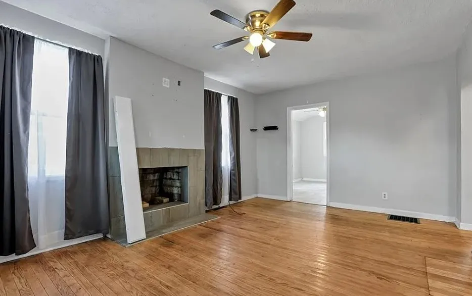 2 bed, 750 sqft, $1,395 — Photo 2