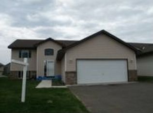 758 Park Brook Rd, Isanti, MN 55040