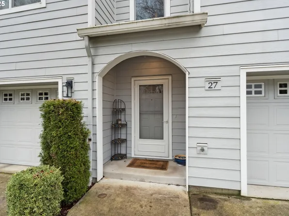 10400 NE 82nd Ave APT 27, Vancouver, WA 98662