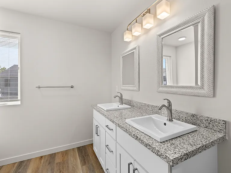 2028 Sunset Dr #2 — Photo 15