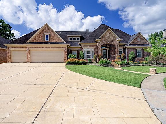 2nd image of 5 Golf Links Ct