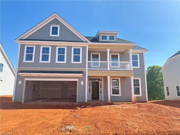 4592 Hanes Lake Dr, Winston Salem, NC 27106