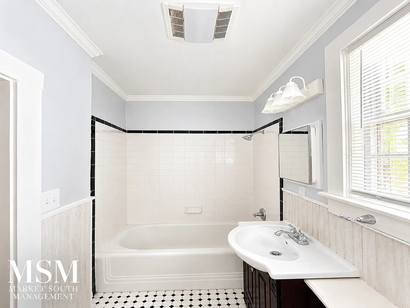 Midtown apartment — Photo 3