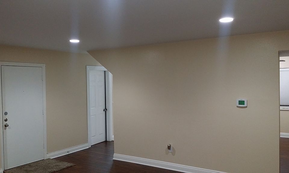 1st image of 515 W Gardena Blvd Unit 9