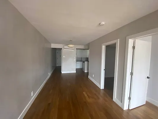 Rented by Premier Metro Realty Corp | media 31