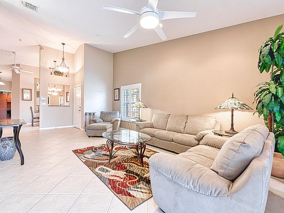 3rd image of 8412 Logia Cir