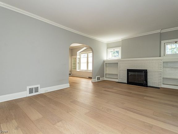 4th image of 3321 Hyde Park Ave