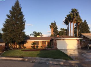 2122 S Dollner St, Visalia, CA 93277
