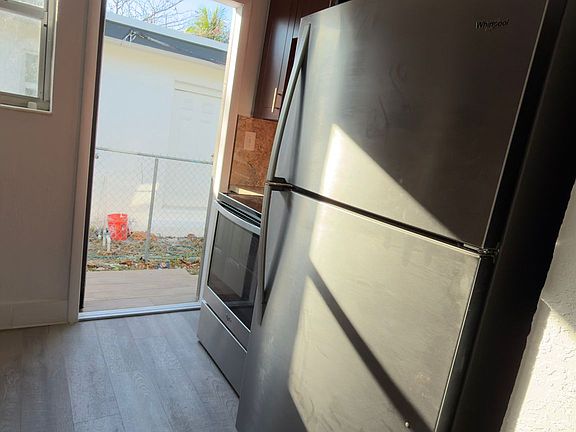 5th image of 326 NW 97th St #326