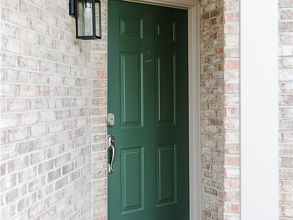 3rd image of 3589 Sequoia Dr