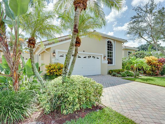 3rd image of 4766 Carlton Golf Dr