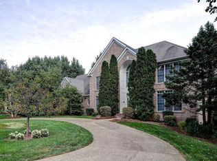 2905 Windward Ct, Prospect, KY 40059