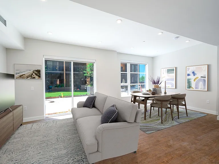 110 W Beall St #603 — Photo 4