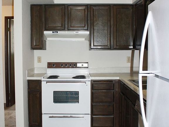 3rd image of 2348 Hood Ave APT 7