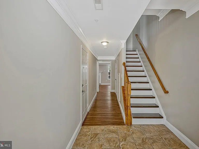 1815 Spanish Oak Ln — Photo 4